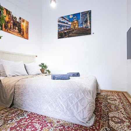 Budapestayz - Bacso Apartments Esterno foto